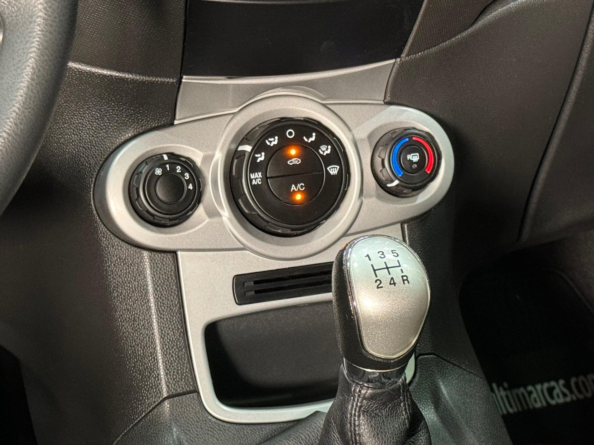Ford Fiesta SE 1.6  2017